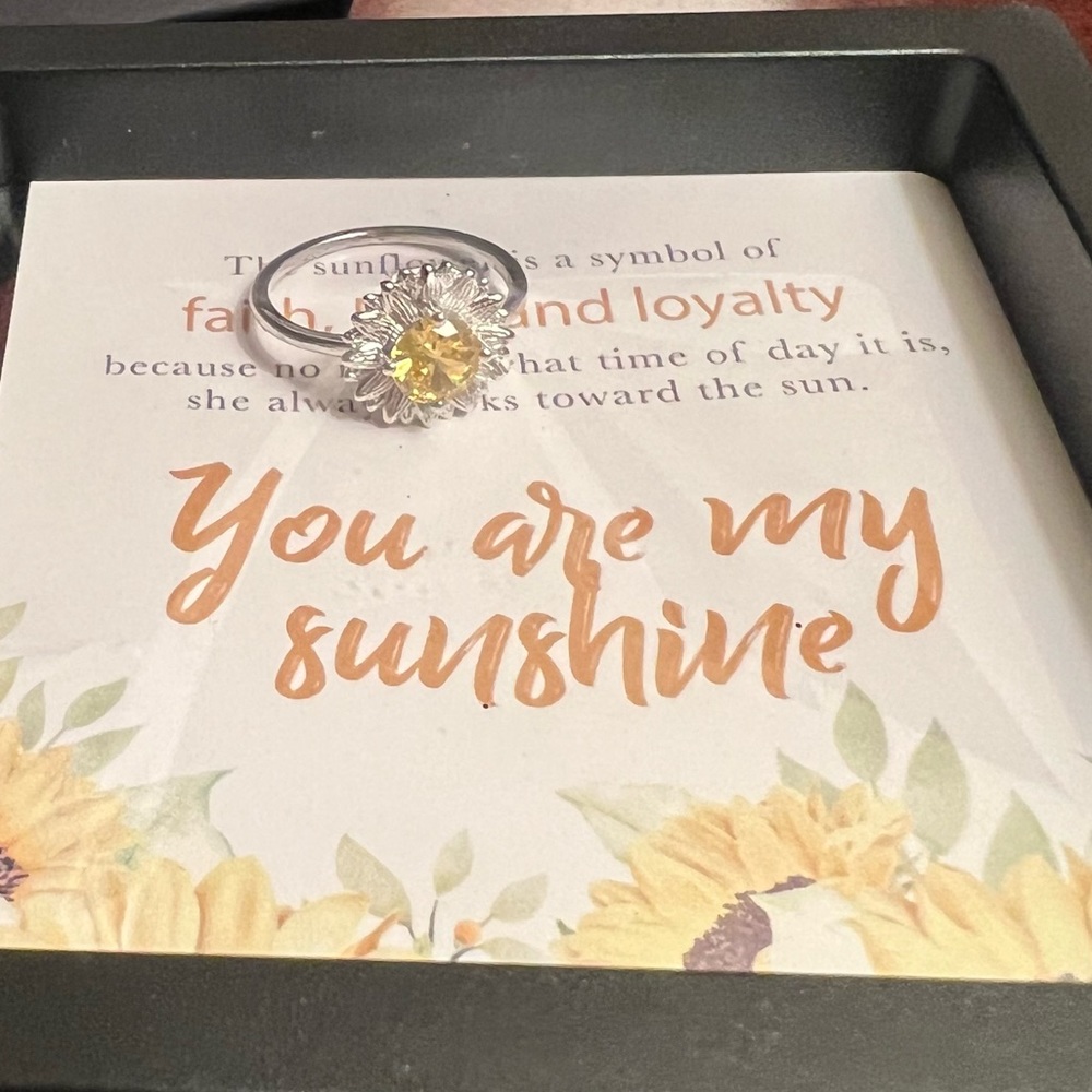 NIB Size 6 You Are My Sunshine Ring